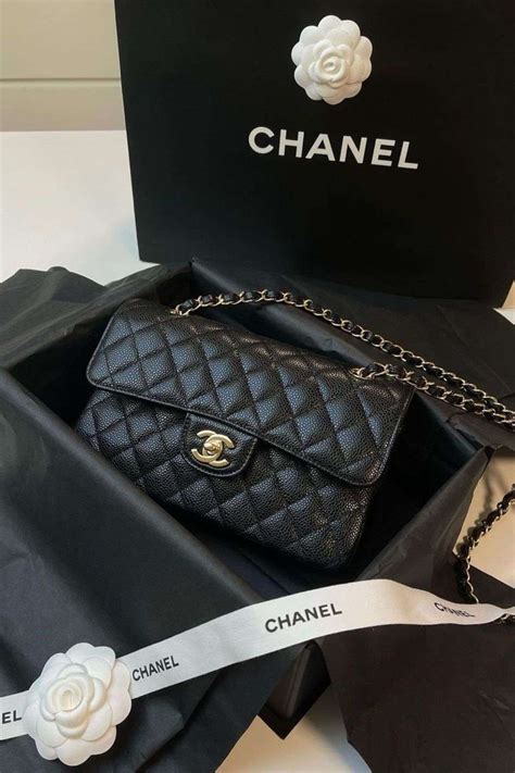 chanel calfskin vs lambskin|chanel classic flap lambskin.